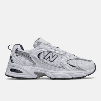 Чоловічі кроси 530 White Silver від New Balance поєднують сучасний дизайн, масивну підошву та універсальний світлий колір B00226L фото