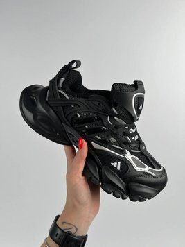 Жіночі кроси Vento XLG Deluxe Black від Adidas поєднують сучасний багатошаровий дизайн і універсальне чорне виконання B00716L фото
