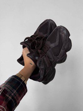 Шоколадно-коричневі жіночі кросівки New Balance 9060 &mdash; стильне та комфортне рішення для щоденного носіння і міських прогулянок B00156L фото