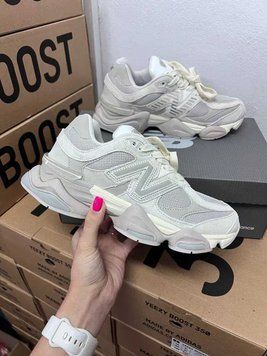 Сірі з бежевим жіночі кросівки New Balance 9060 Grey Beige легкі, стильні та комфортні для щоденного міського носіння B00174L фото