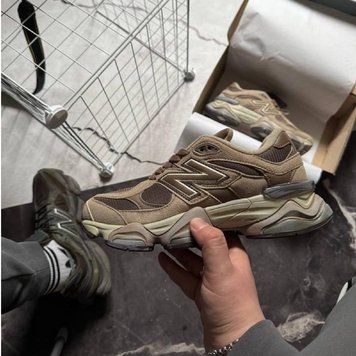 Коричневі чоловічі кросівки New Balance 9060 Brown комфортні та стильні для активного щоденного використання B00777L фото